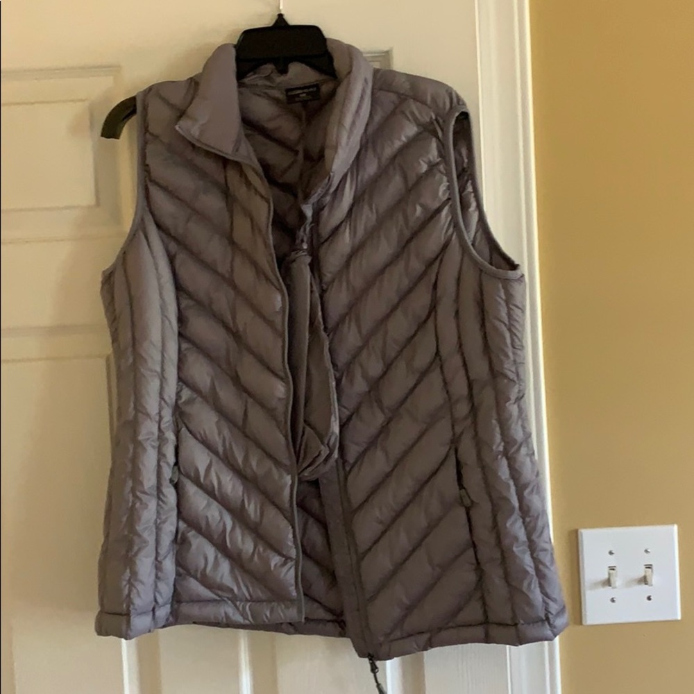 ‼️SALE‼️32 degree Vest